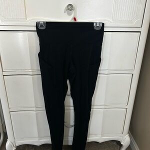 Women's Black High-Waisted Leggings with Pockets
